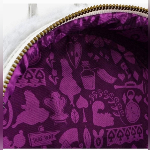 NWT Sealed Loungefly Alice In Wonderland Rabbit MiniBackpack - Picture 2 of 5
